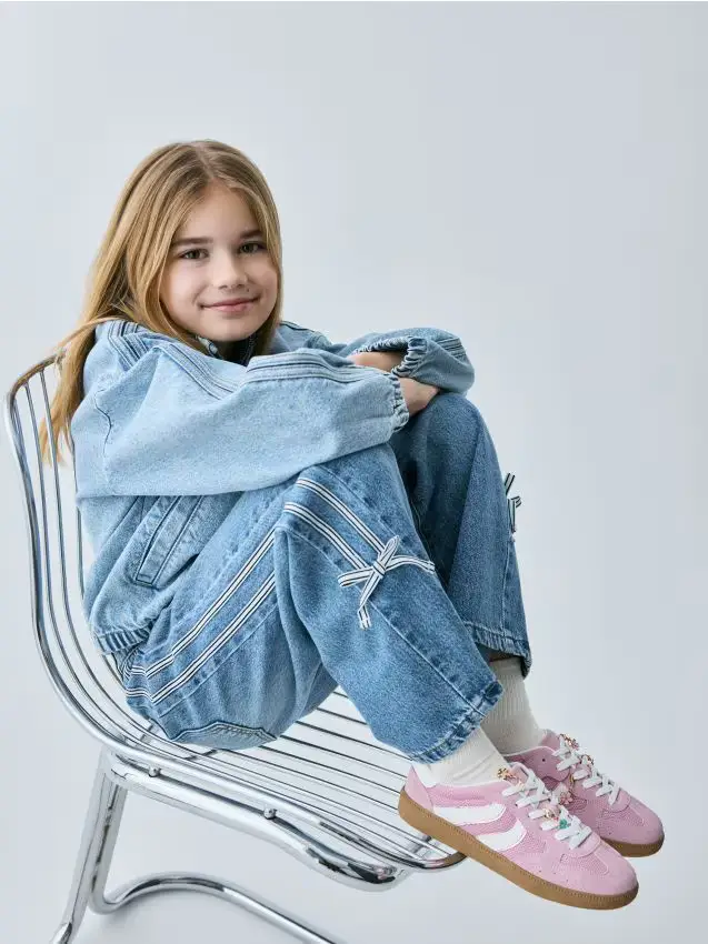 Jeans a gamba larga con bande laterali - blu