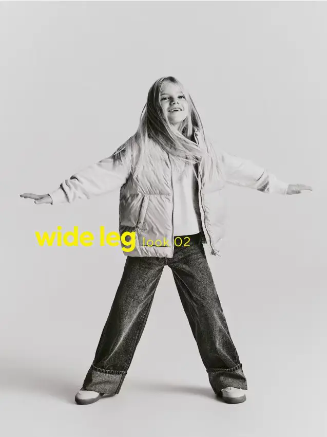 Jeans a gamba larga con orlo risvoltato - grigio