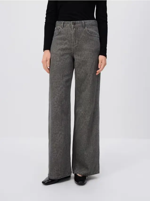 Jeans baggy fit con stampa leopardata - grigio