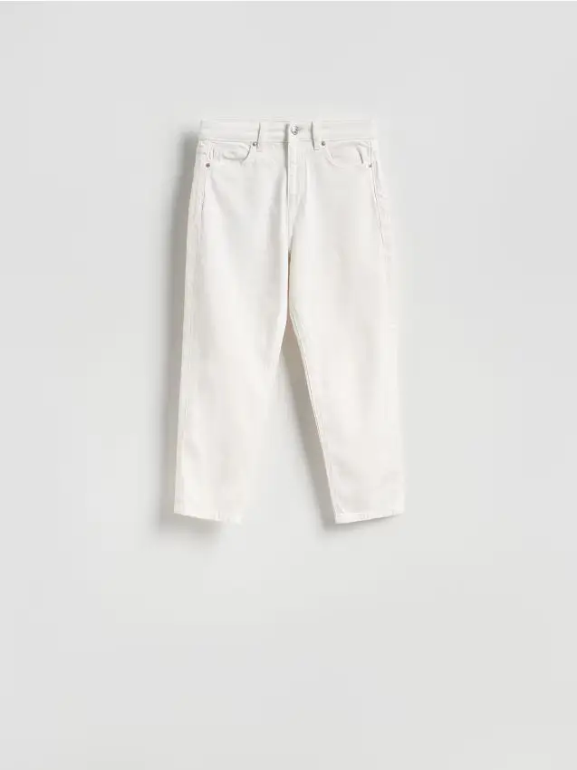 Jeans mom fit con gamba corta - panna