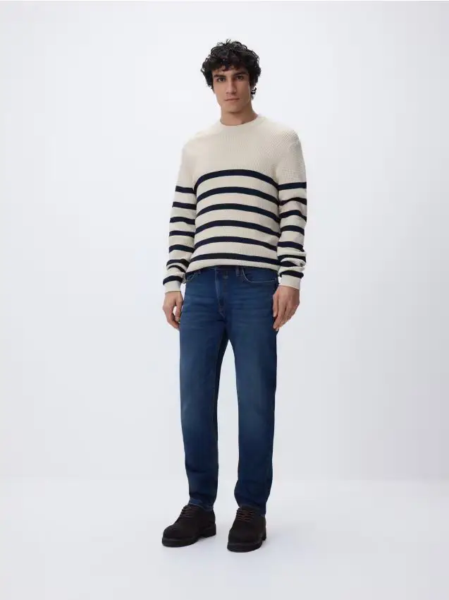 Jeans slim con effetto slavato - blu scuro