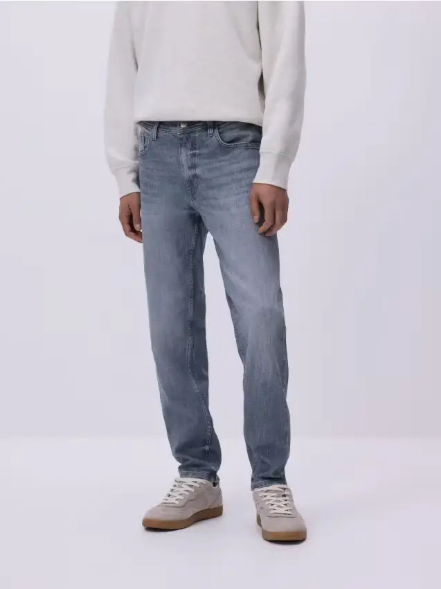 Jeans slim con effetto slavato - grigio chiaro