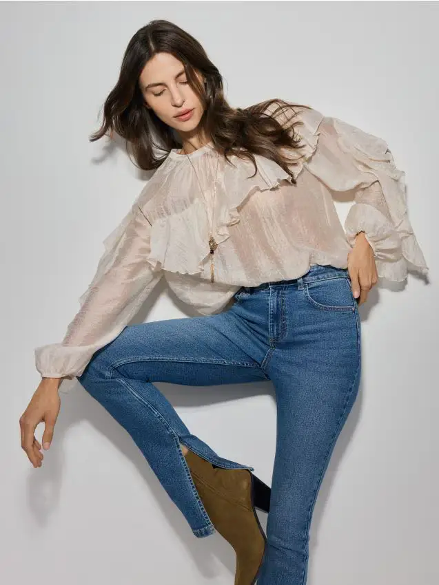 Jeans slim fit con spacco - blu