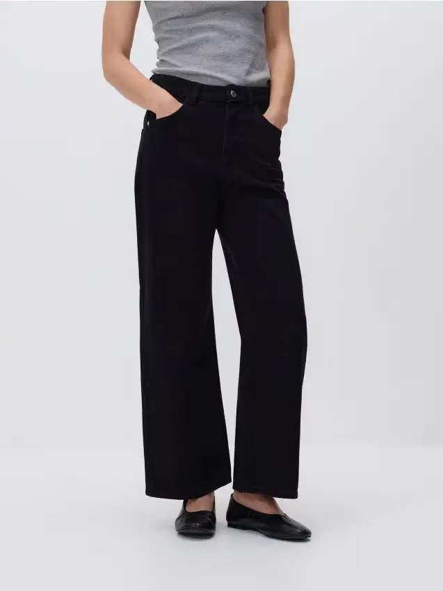 Jeans wide leg con gamba corta - nero
