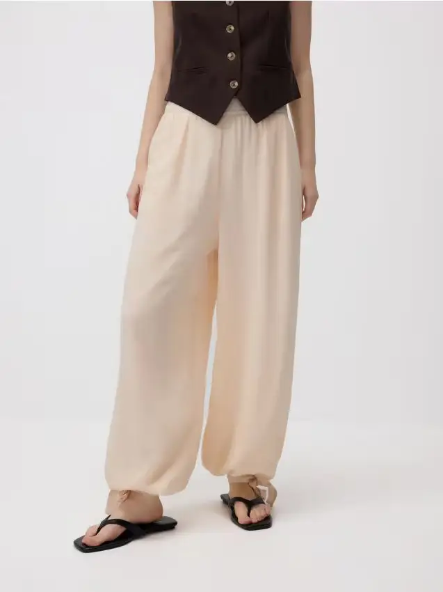 Jogger con allacciatura in vita - pesca