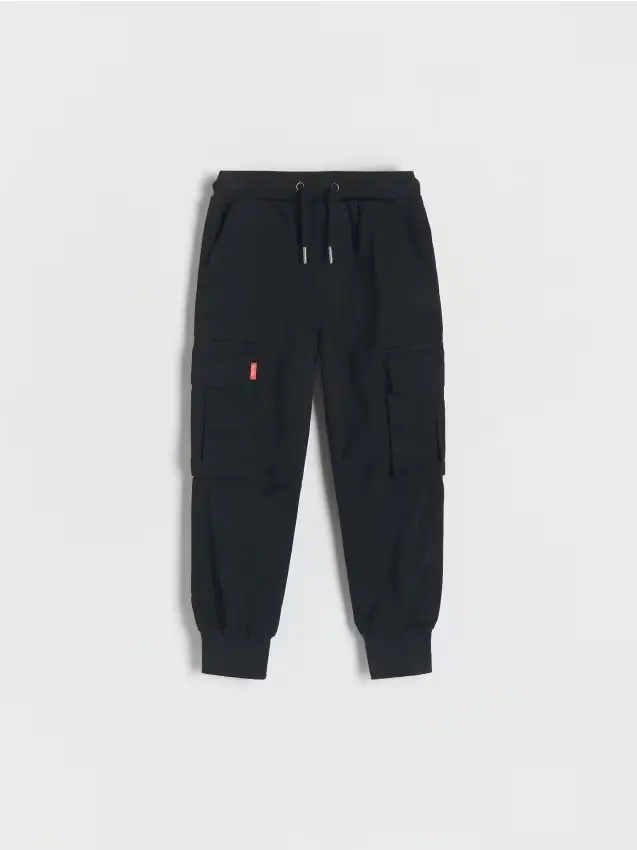 Jogger con tasche - nero