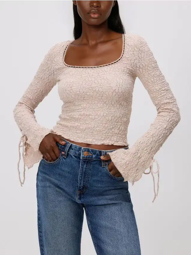 Maglia in pizzo a manica lunga - beige