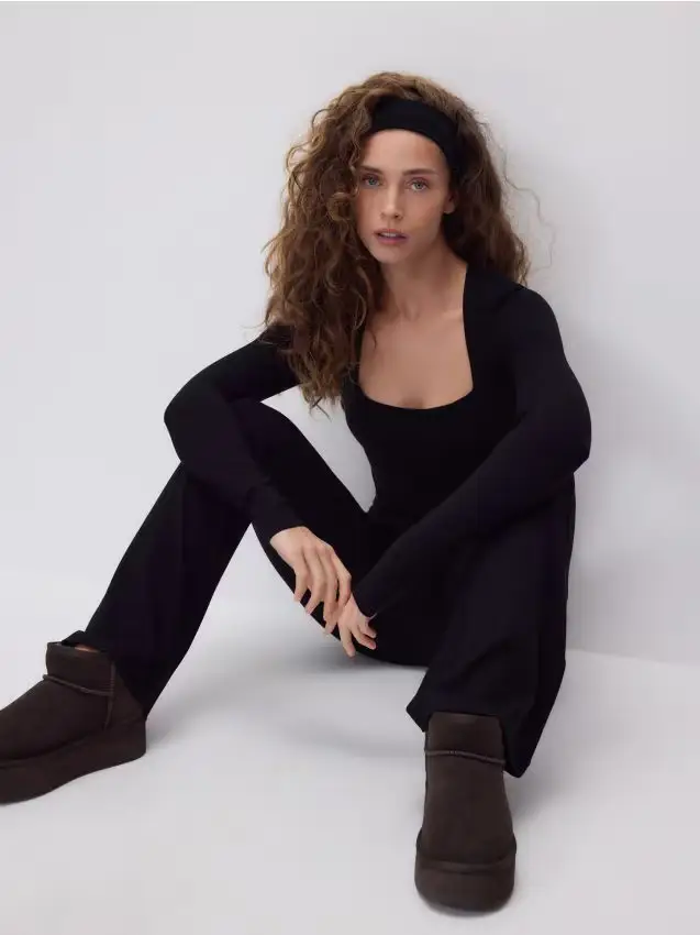 Maglietta a maniche lunghe in misto viscosa - nero