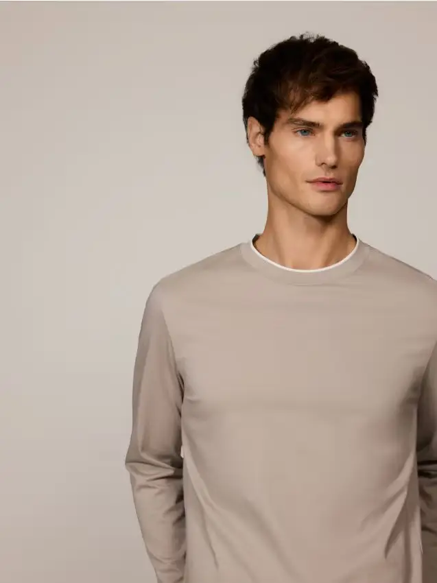 Maglietta a maniche lunghe regular fit con cuciture - caffè