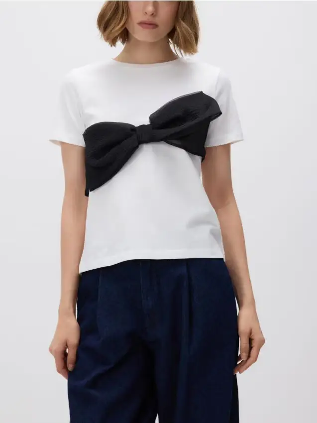 Maglietta con fiocco - bianco