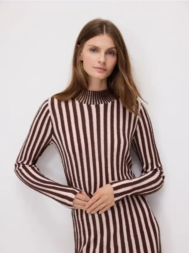 Maglione a costine - marrone scuro