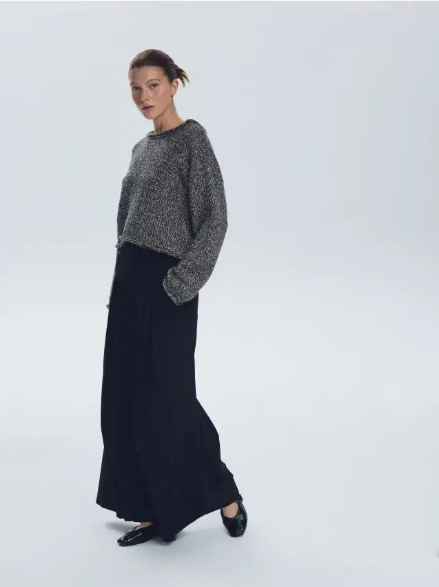 Maglione con allacciatura sulla schiena - grigio scuro