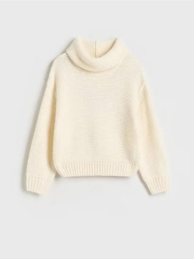 Maglione con ampio collo alto - panna