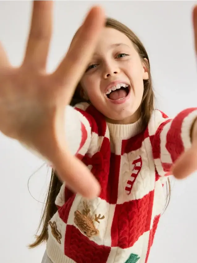 Maglione con applicazione natalizia - multicolore