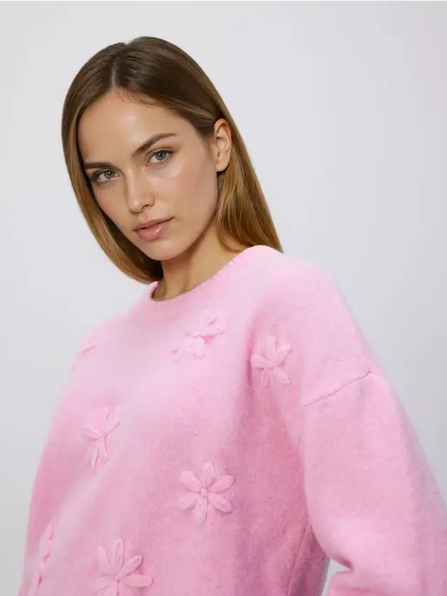 Maglione con applicazioni 3D - rosa