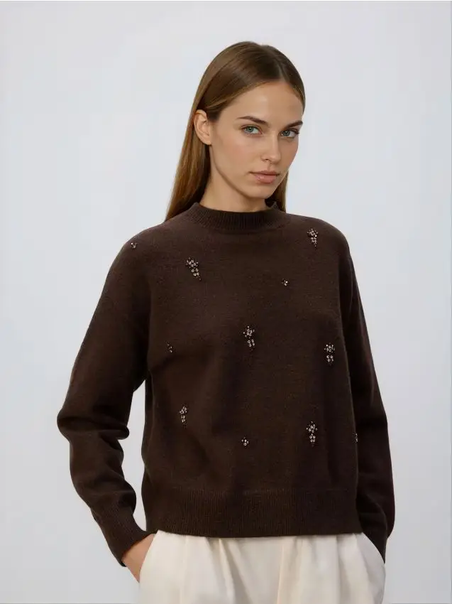 Maglione con applicazioni decorative - marrone scuro