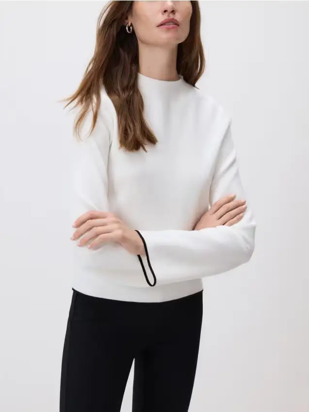 Maglione con bordino a contrasto - panna