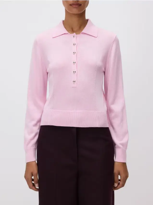 Maglione con bottoni decorativi - rosa