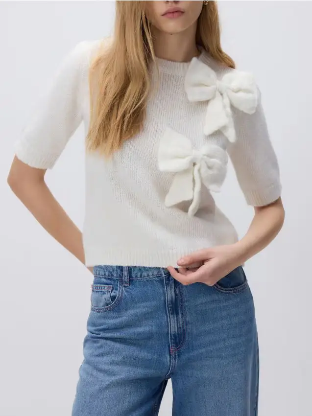 Maglione con fiocchi - nude