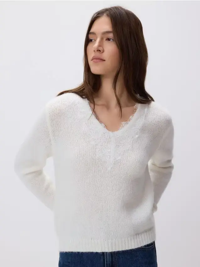 Maglione con scollo in pizzo - nude