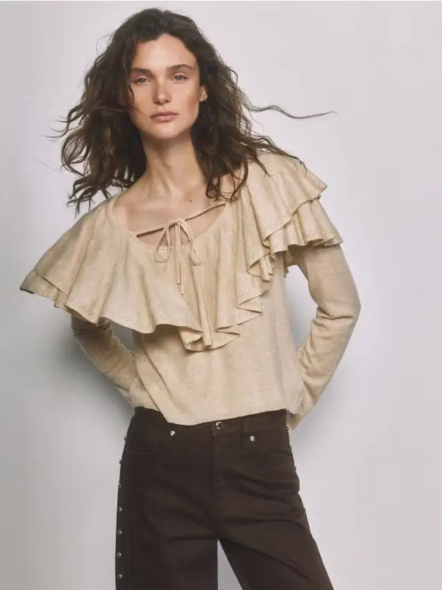 Maglione con volant - beige