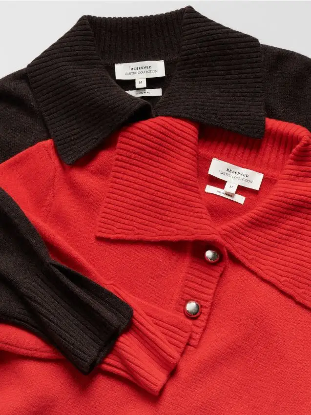 Maglione di lana con colletto - rosso