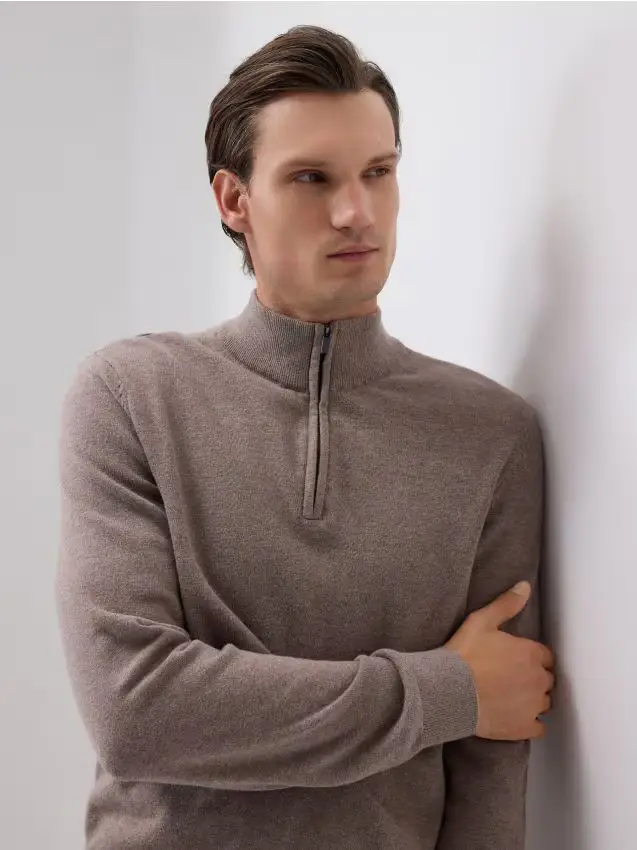 Maglione dolcevita con mezza cerniera - beige