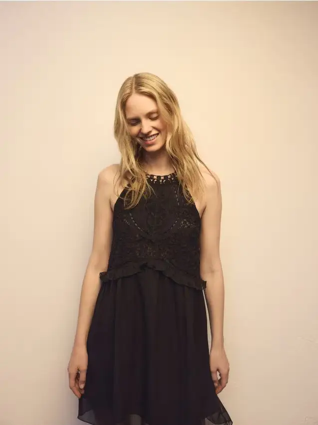 Mini abito con decorazioni - nero