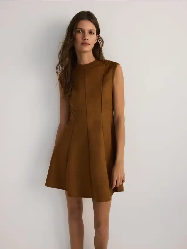 Mini vestito con effetto scamosciato - marrone dorato