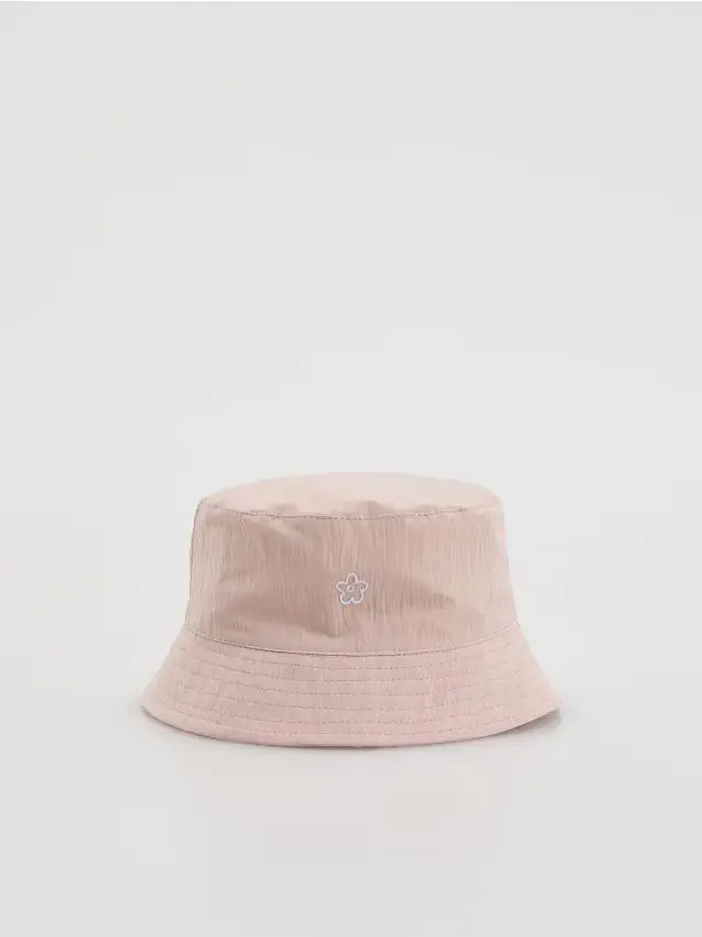 Müts tikandiga - rosa pastello