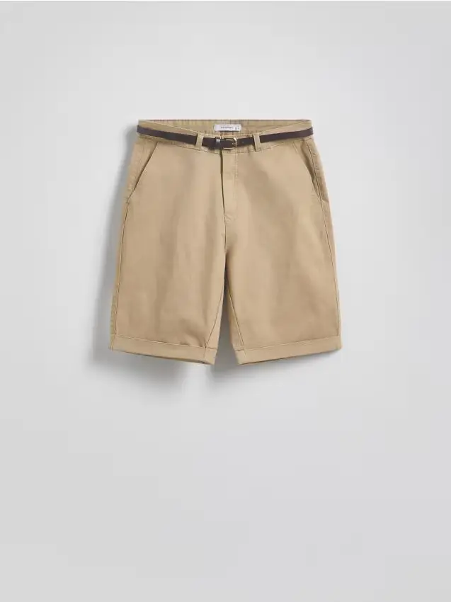 Pantaloncini chino con cintura - beige