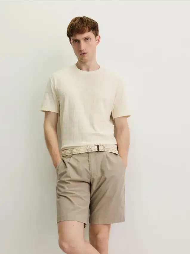 Pantaloncini chino con cintura - caffè