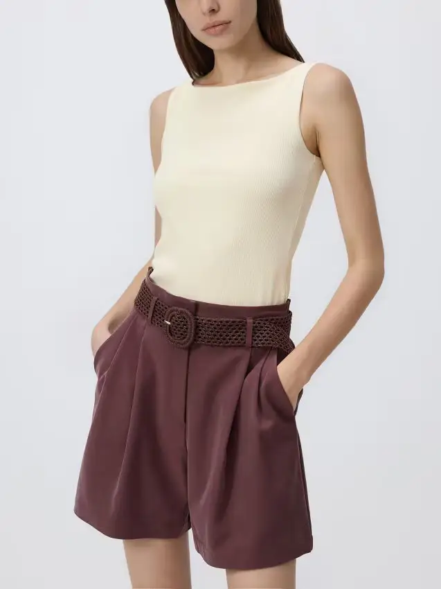 Pantaloncini con cintura intrecciata - marrone