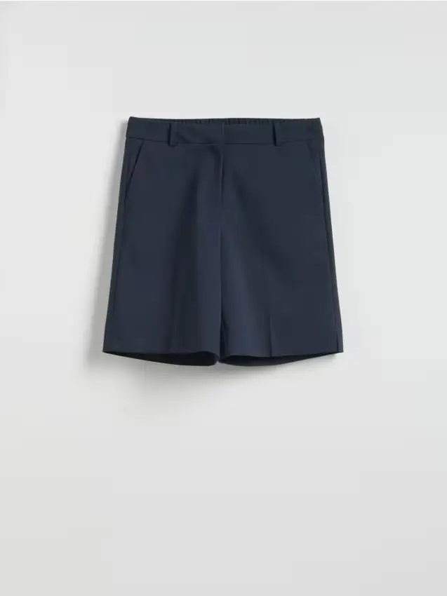 Pantaloncini con pince - blu scuro