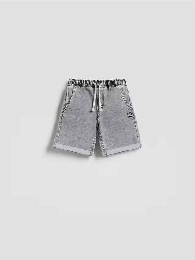 Pantaloncini di jeans - grigio chiaro
