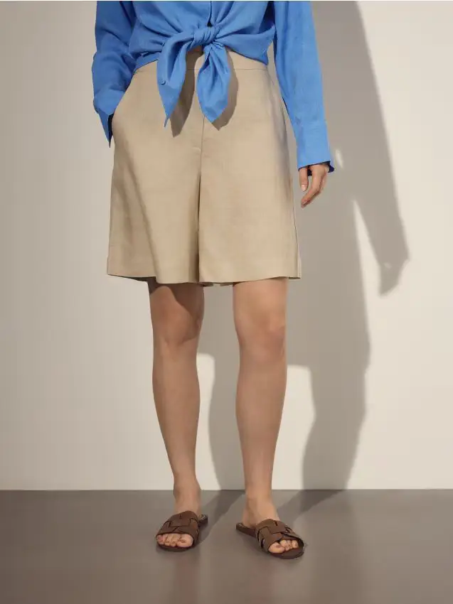 Pantaloncini in lino - beige