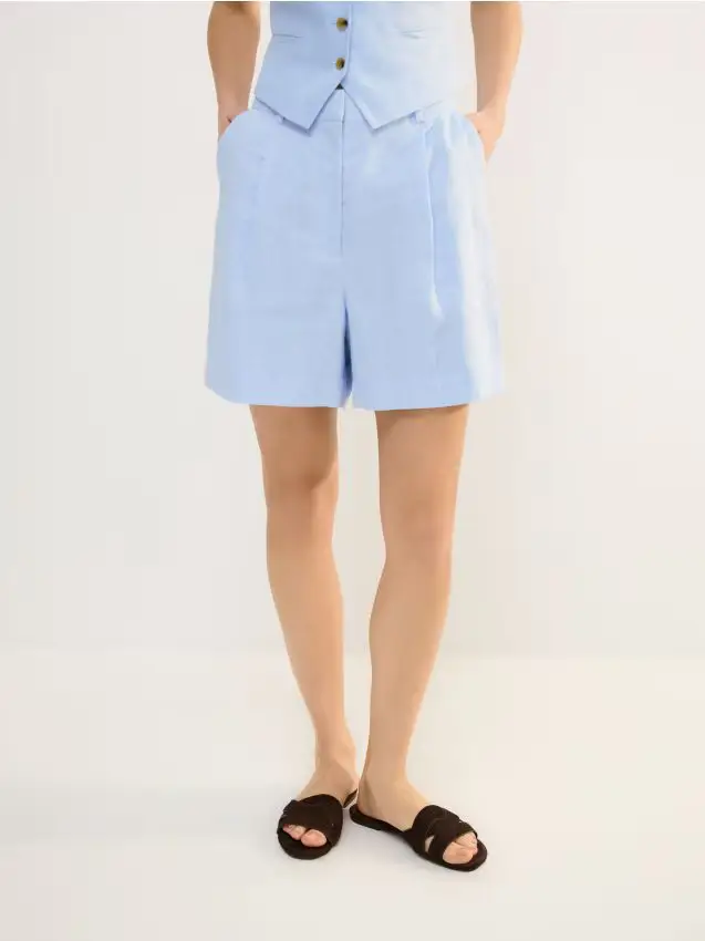 Pantaloncini in lino - blu pallido