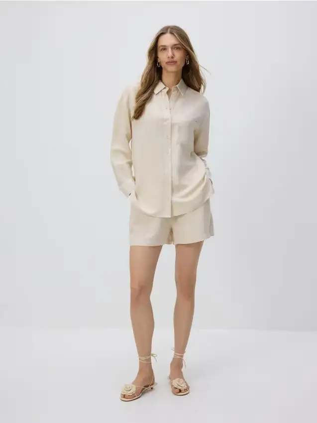 Pantaloncini in misto lino - nude