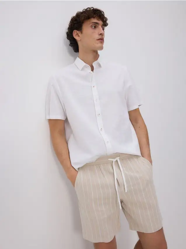 Pantaloncini regular in misto lino - beige