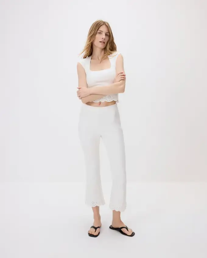 Pantaloni a zampa con finiture in pizzo - panna