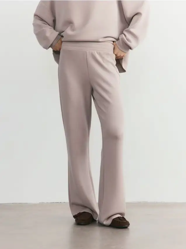 Pantaloni ampi con modal - beige