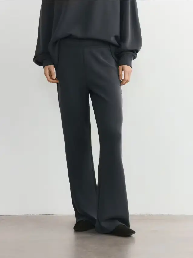 Pantaloni ampi con modal - blu scuro