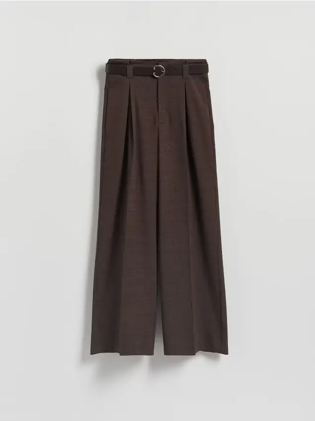 Pantaloni ampi con piega e cintura - marrone scuro