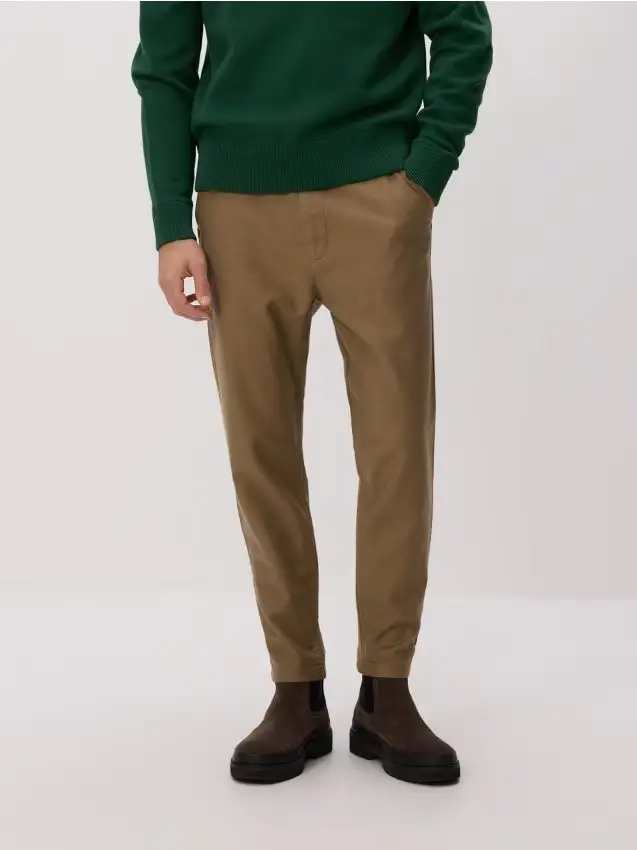 Pantaloni carrot con laccio - beige