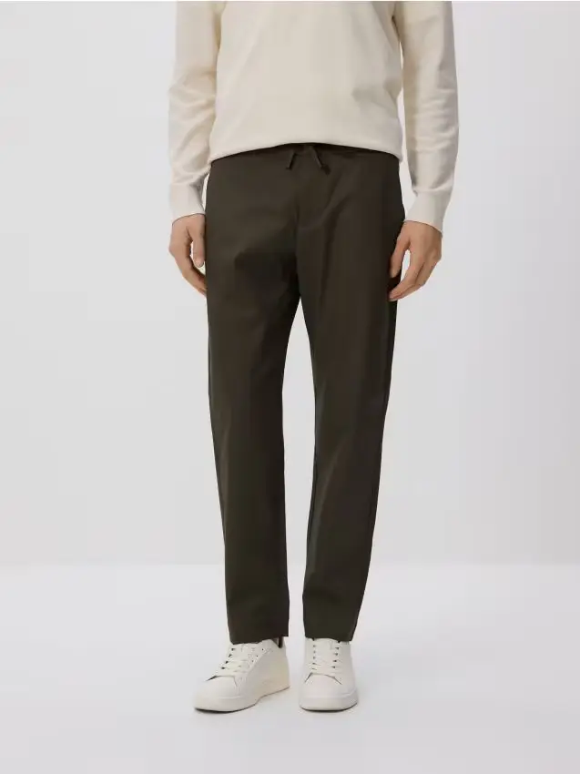 Pantaloni carrot fit - verde