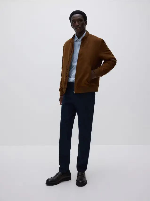 Pantaloni chino con pince - blu scuro