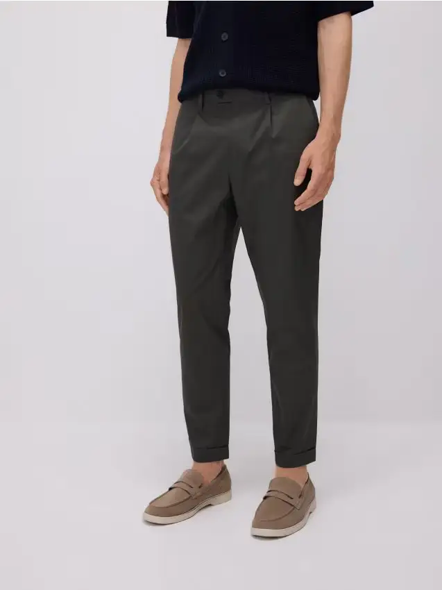 Pantaloni chino slim - verde polveroso