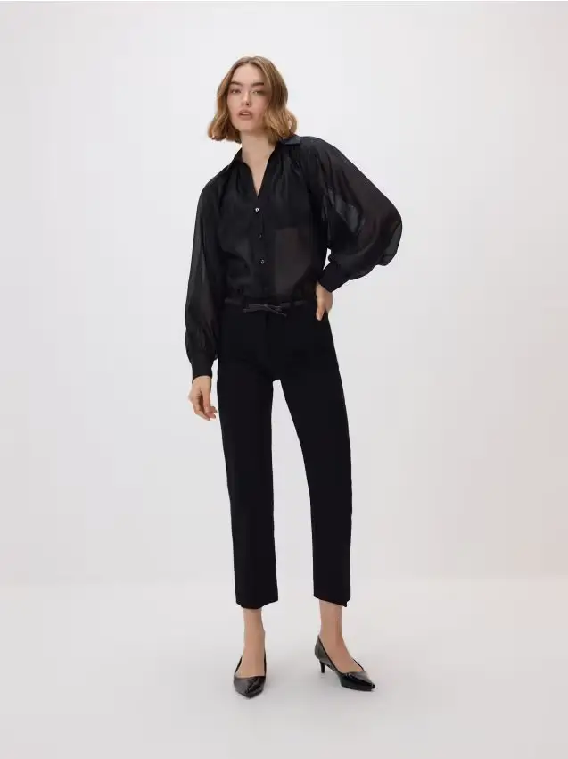 Pantaloni con cintura decorativa - nero