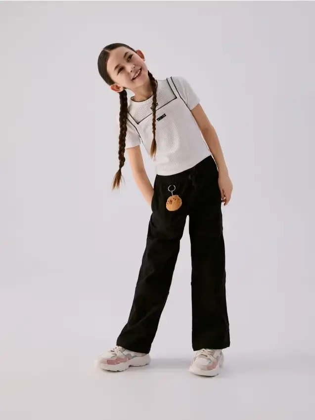 Pantaloni con portachiavi - nero