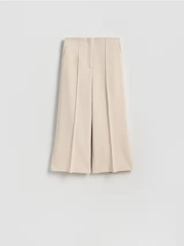 Pantaloni culotte con piega stirata - beige